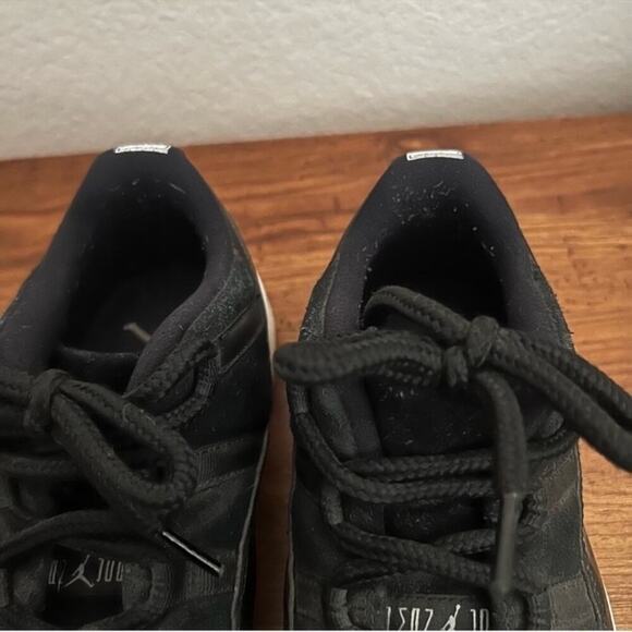 Nike Air Jordan 11 Retro Low Barons Black Metallic Size: 8.5 - Picture 11 of 15